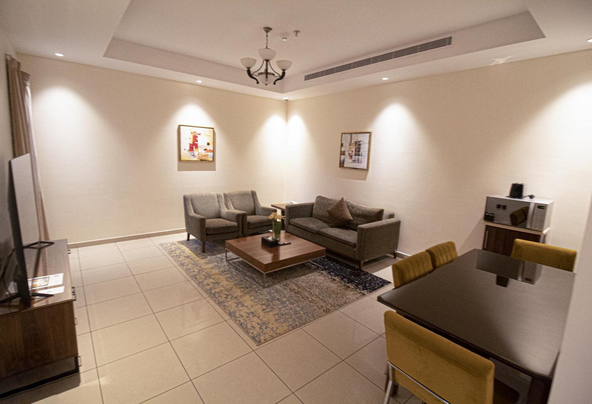 Friesian Hotel Suites ジェッダ エクステリア 写真